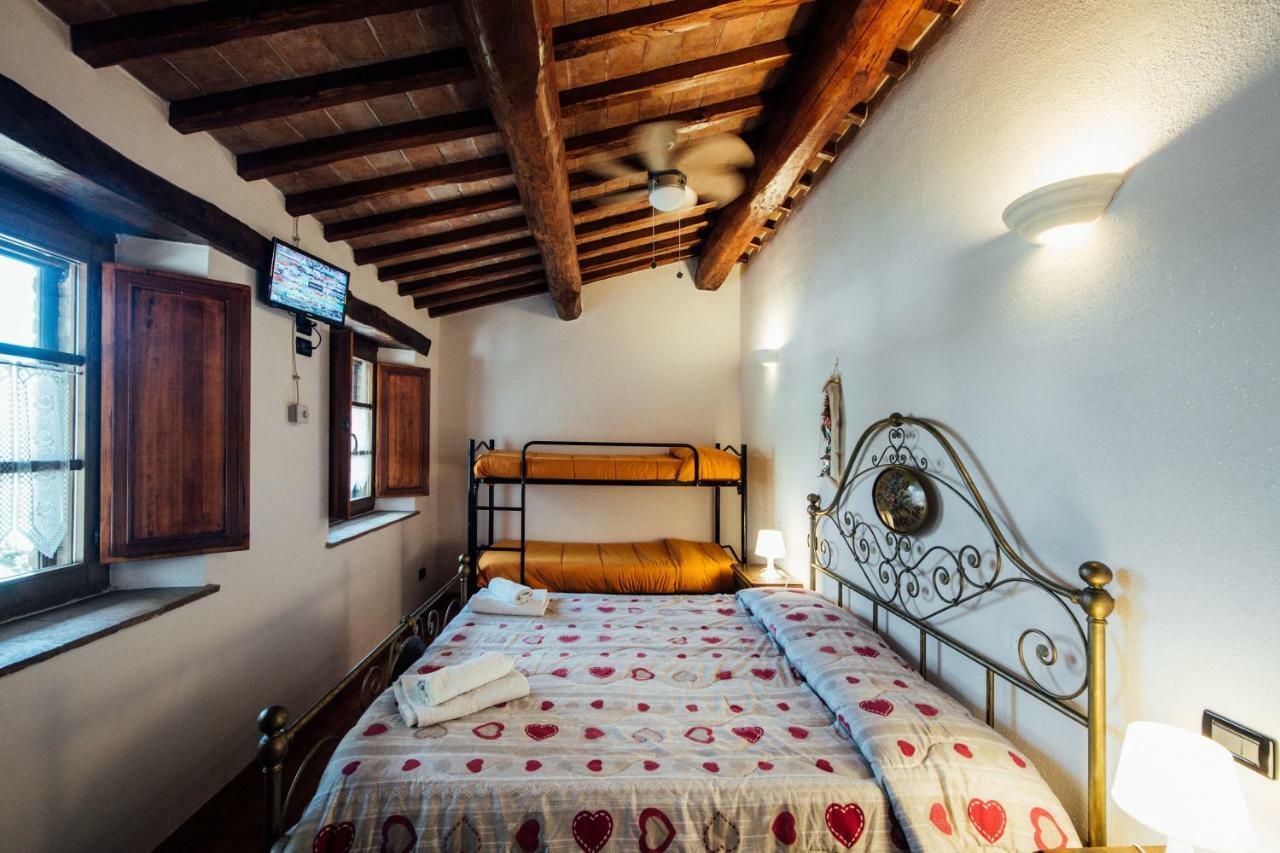 Agriturismo Il Noce Castiglione d'Orcia Bagian luar foto